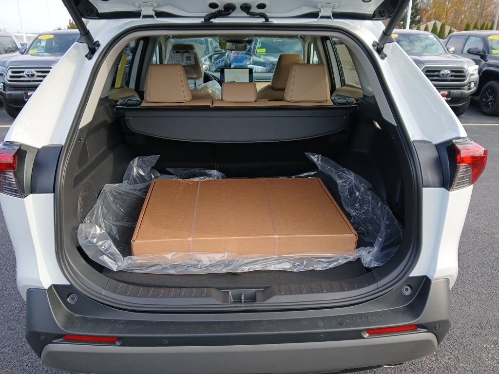 New 2025 Toyota RAV4 Limited image 10