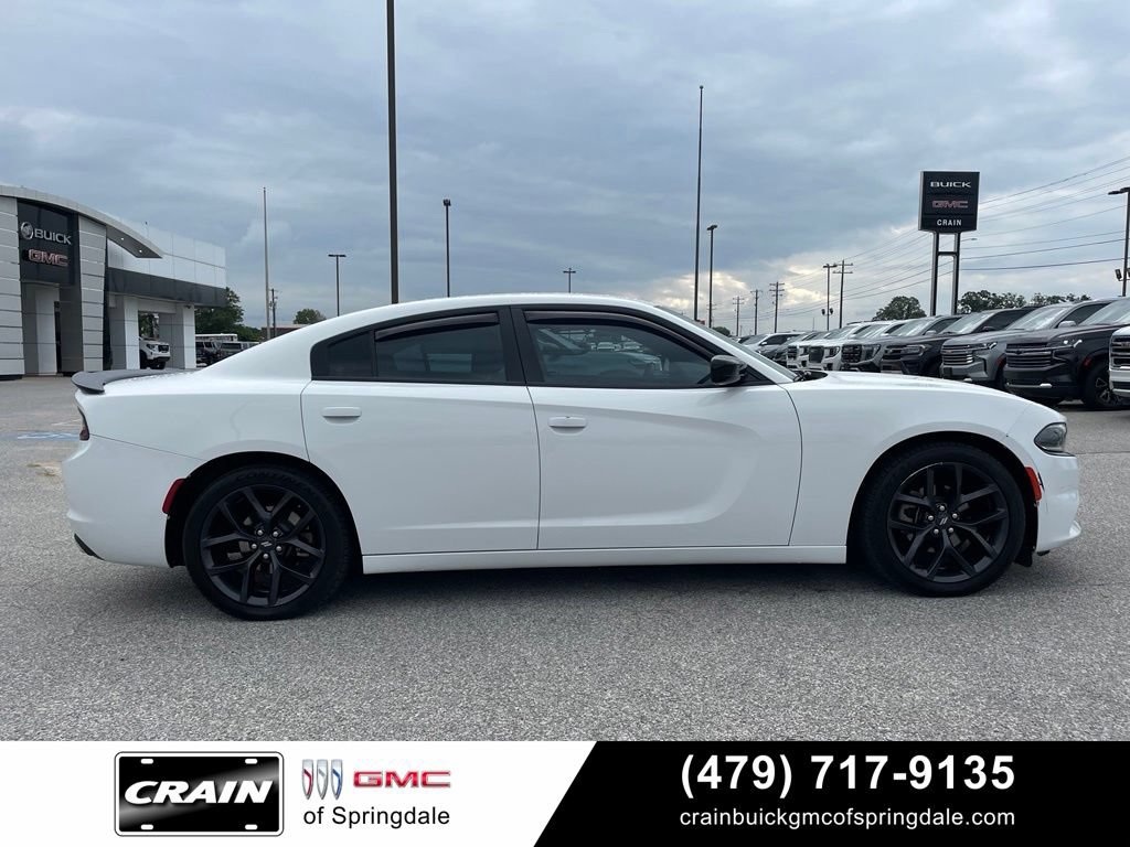 Used 2021 Dodge Charger SXT w/ Blacktop Package RWD image 8