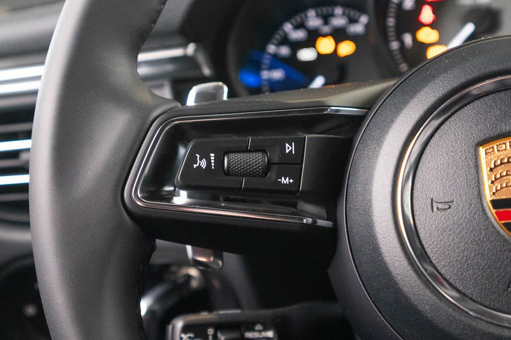 New 2026 Porsche Macan S image 32