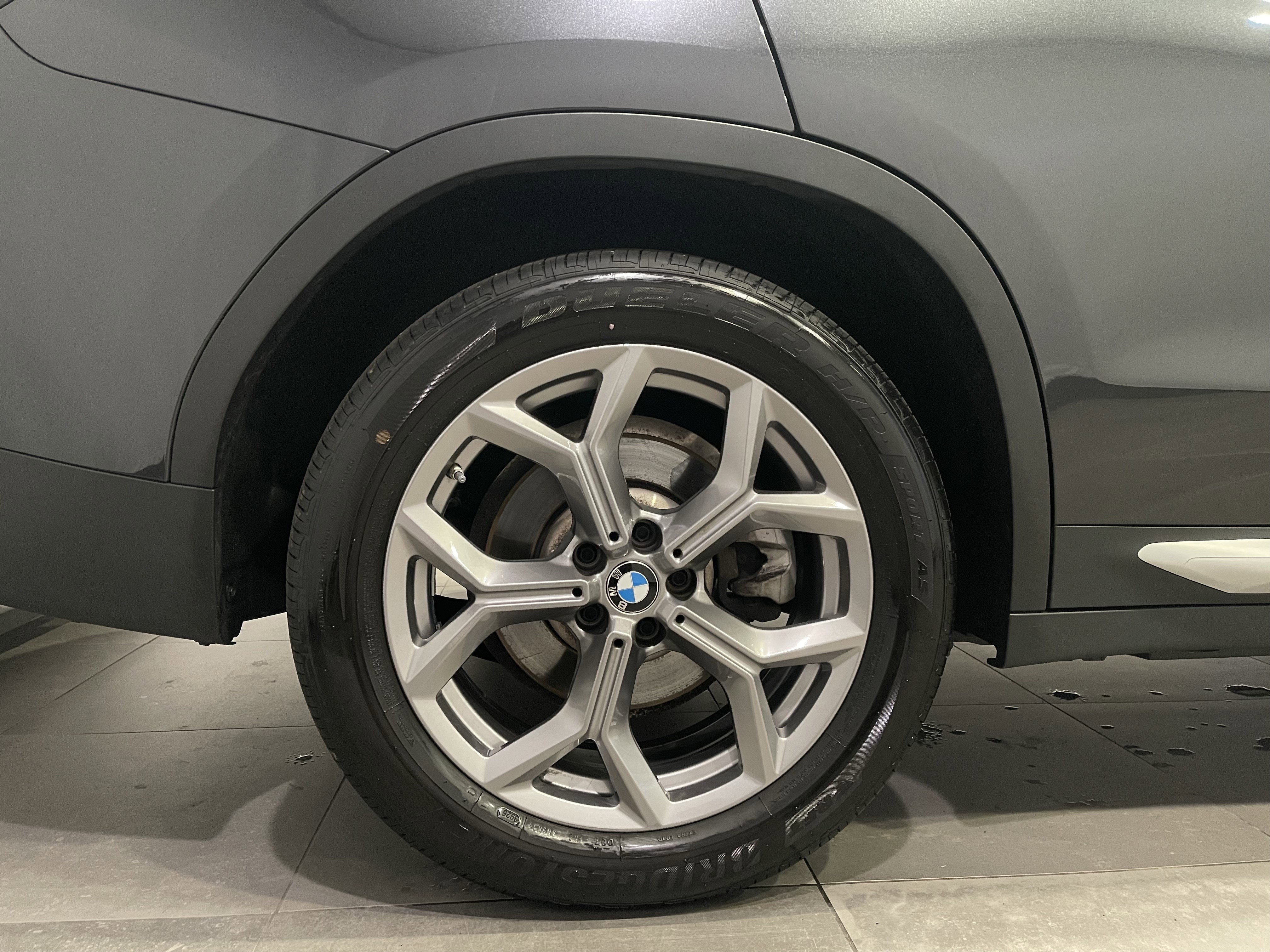 Certified 2023 BMW X3 xDrive30i w/ Convenience Package image 9