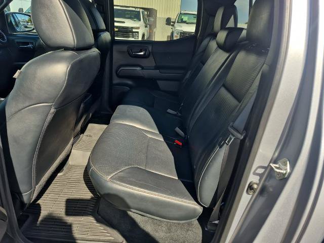 Used 2020 Toyota Tacoma TRD Off-Road w/ TRD Premium Off Road Package AWD/4WD image 24