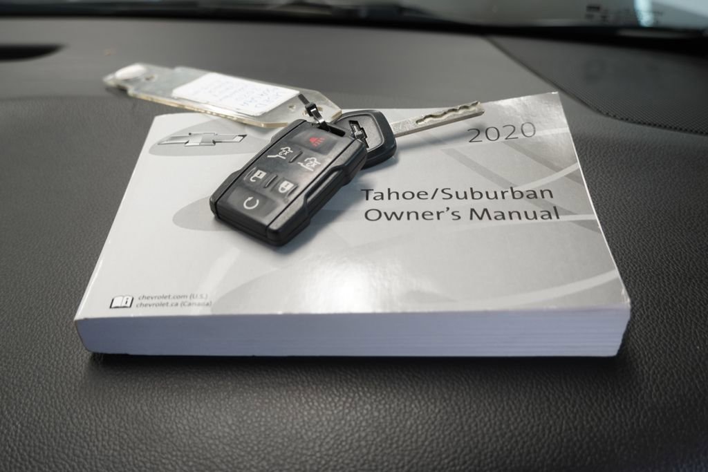 Used 2020 Chevrolet Suburban LT image 42
