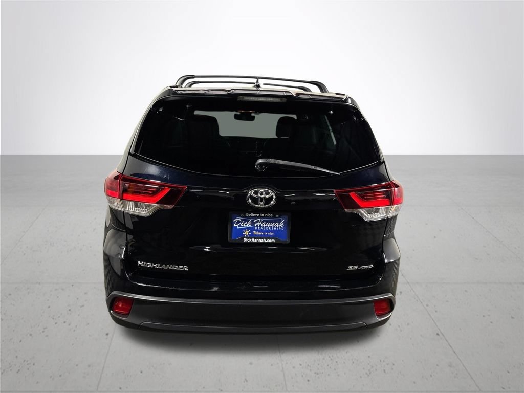 Used 2019 Toyota Highlander SE AWD/4WD image 7