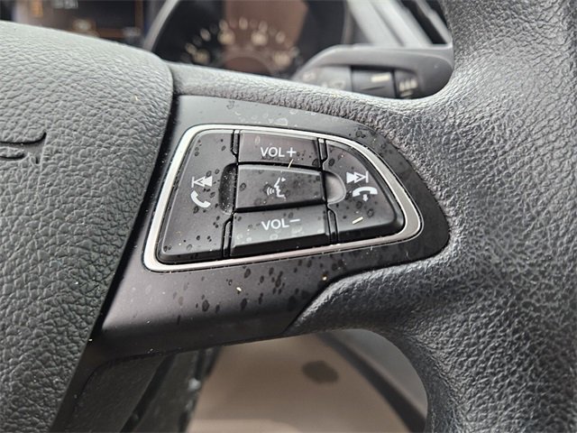 Used 2019 Ford Escape SE image 25