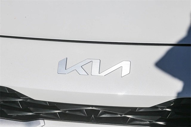 Certified 2023 Kia Forte LXS image 7