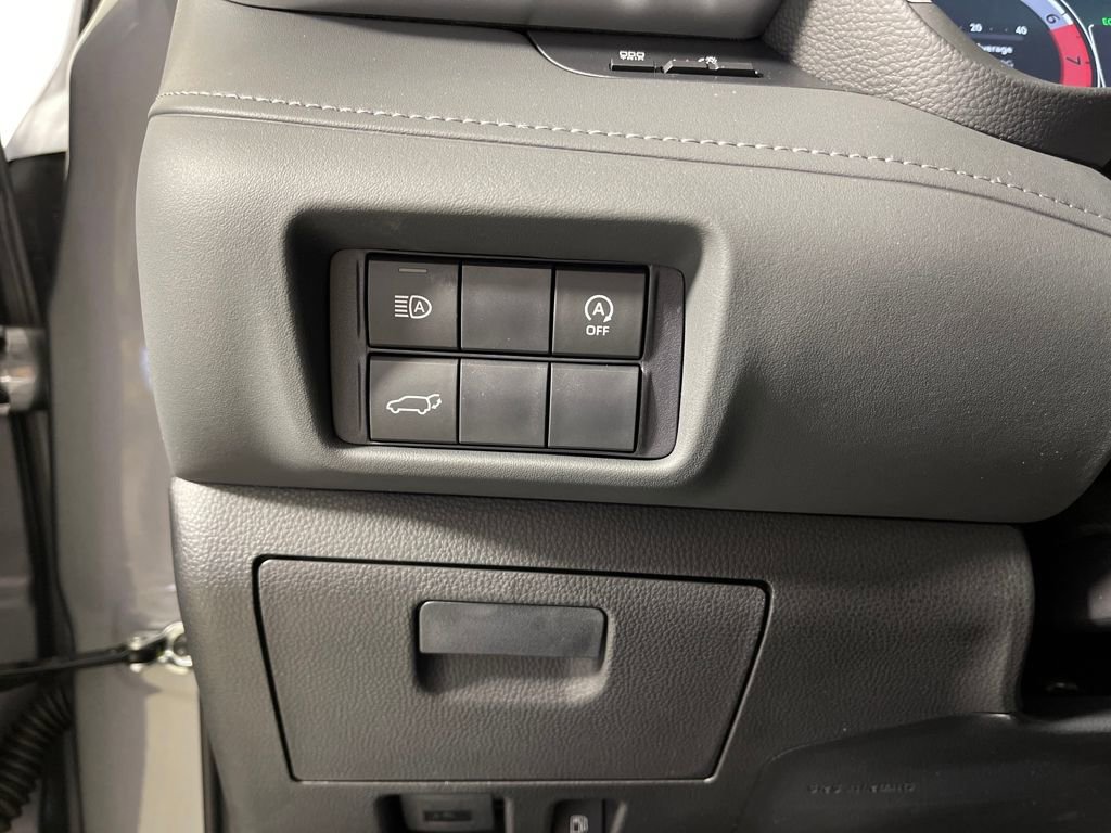 New 2026 Toyota Highlander XSE image 28