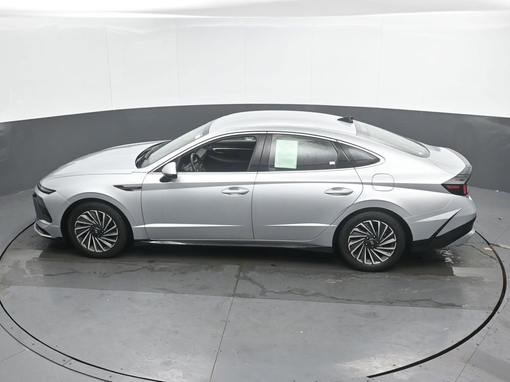 Certified 2025 Hyundai Sonata SEL image 33