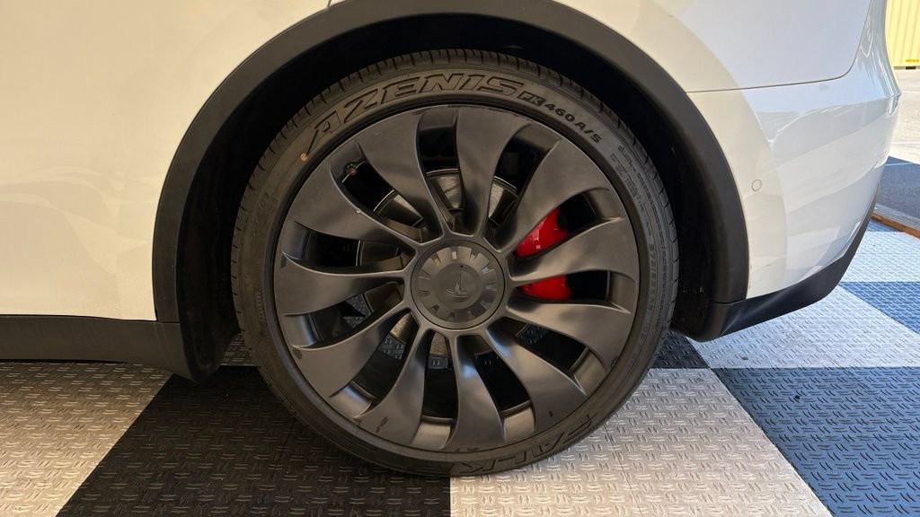 Used 2022 Tesla Model Y Performance AWD/4WD image 13