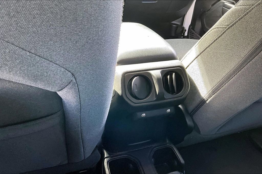 Used 2024 Jeep Wrangler Sport S image 10