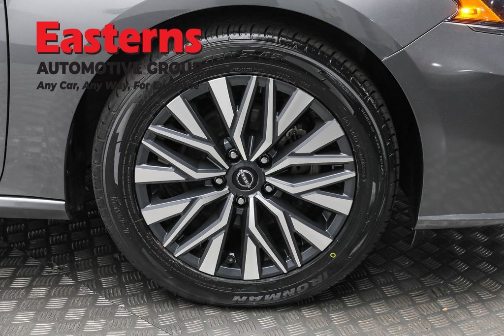 Used 2024 Nissan Altima 2.5 SV image 31