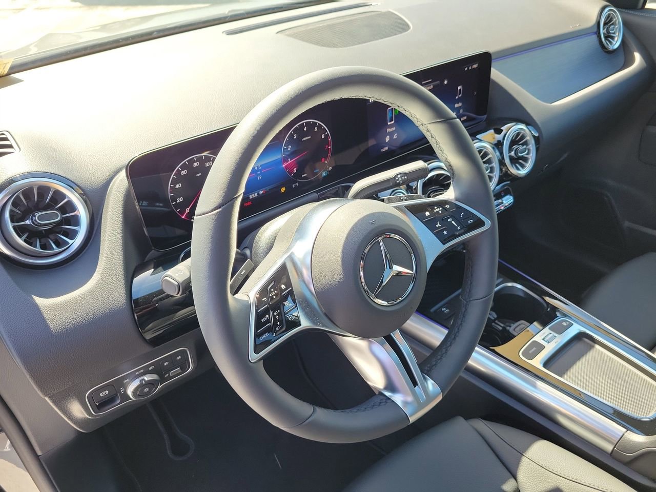 New 2026 Mercedes-Benz GLA 250 GLA 250 image 24