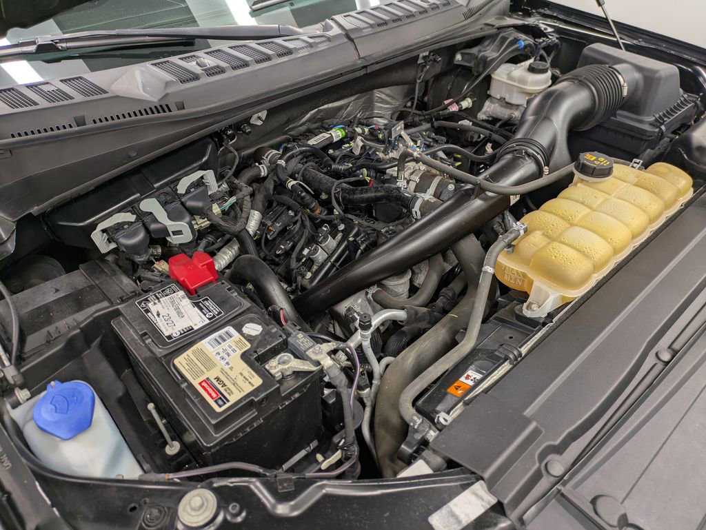 Used 2020 Ford F150 Lariat w/ Lariat Bed Utility Package image 30