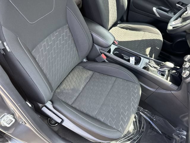 Used 2023 Nissan Kicks SV FWD image 27