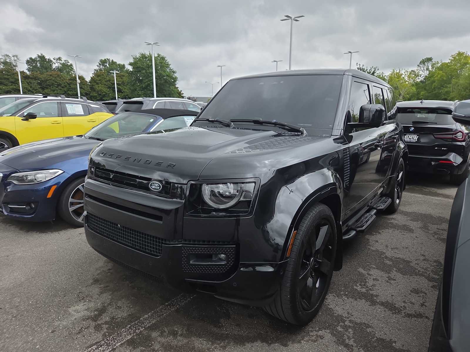 Used 2024 Land Rover Defender 110 V8 AWD/4WD image 5