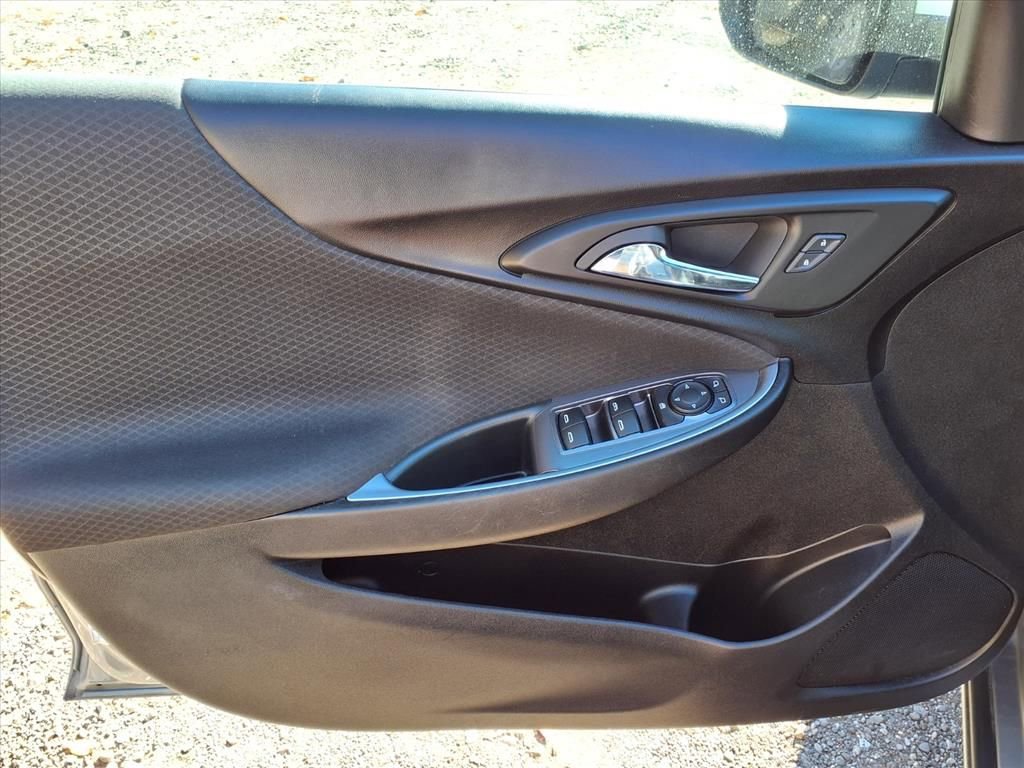 Used 2023 Chevrolet Malibu LT image 11