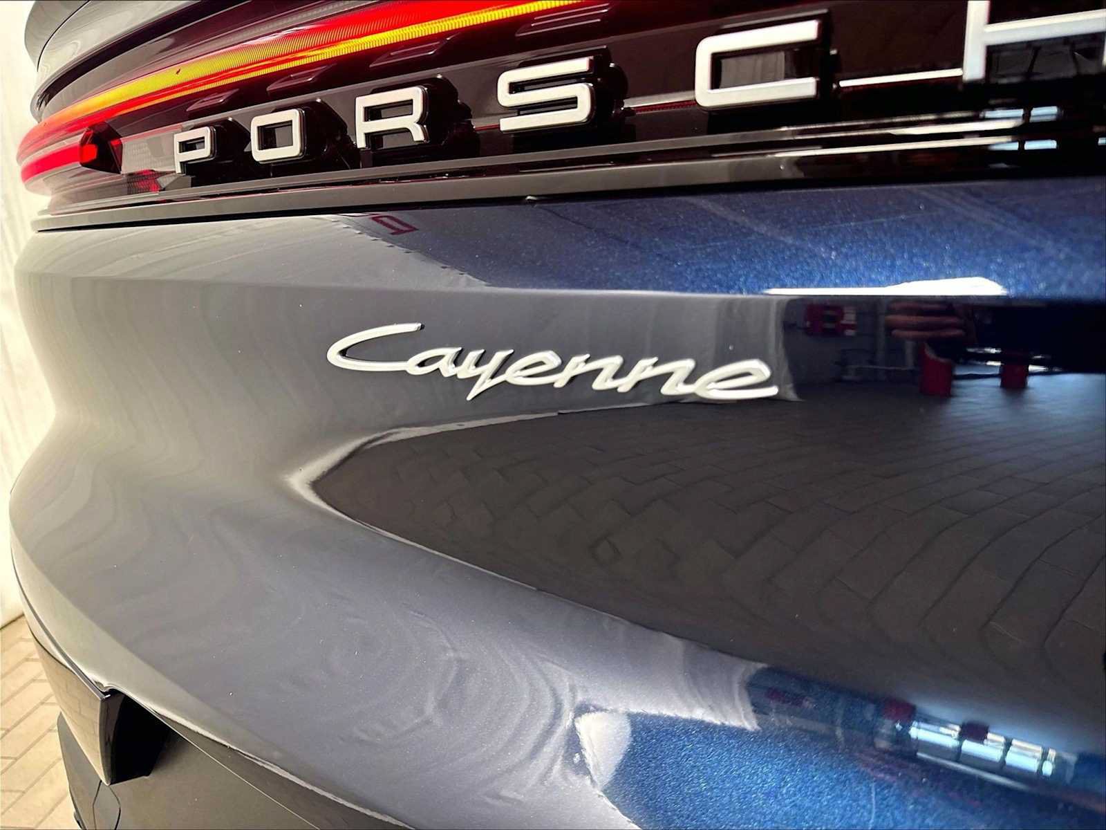 Used 2026 Porsche Cayenne Coupe AWD/4WD image 33