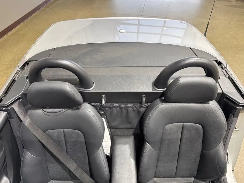 Used 2003 Mercedes-Benz SLK 320 image 16