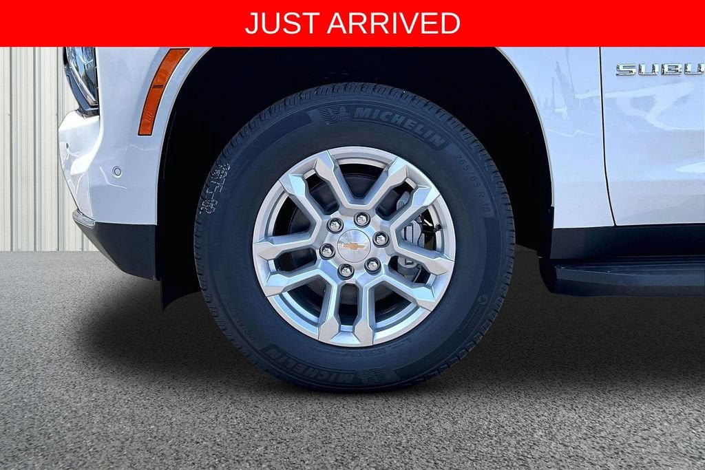 New 2026 Chevrolet Suburban LT w/ Comfort Package AWD/4WD image 10