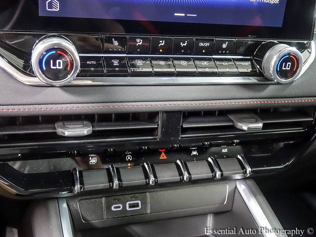 Used 2024 Chevrolet Colorado Z71 w/ Z71 Convenience Package 2 image 16