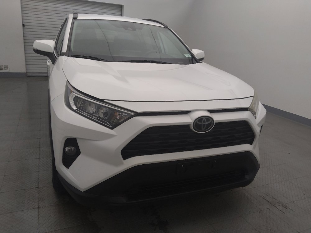 Used 2020 Toyota RAV4 XLE image 14