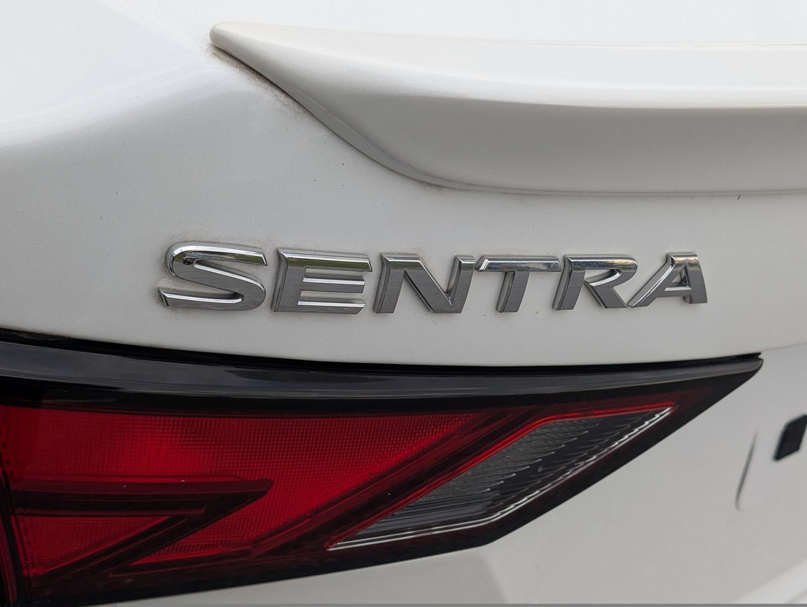 Used 2023 Nissan Sentra SR w/ Electronics Package FWD image 9