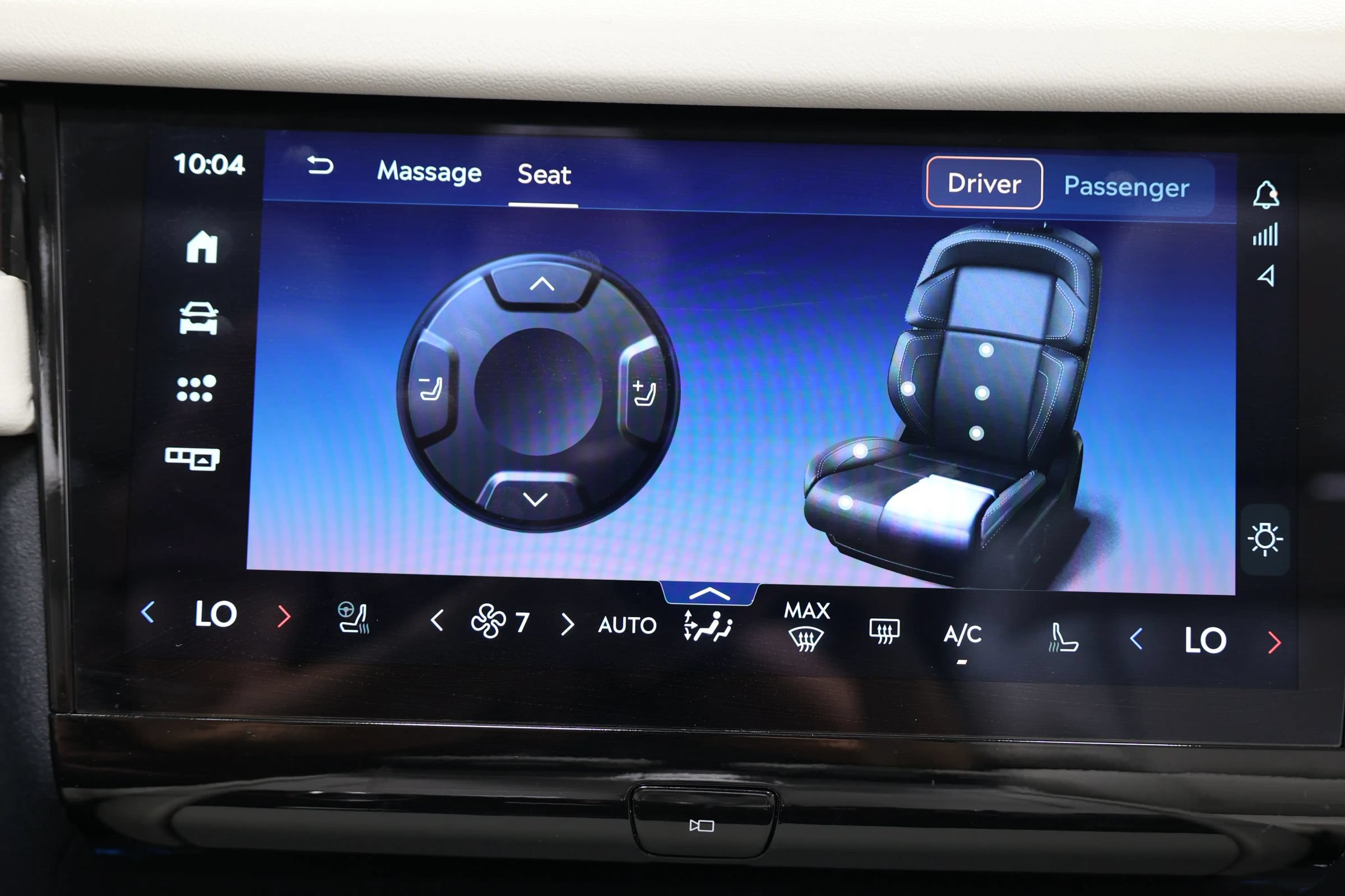 Used 2025 Lincoln Navigator Reserve AWD/4WD image 42