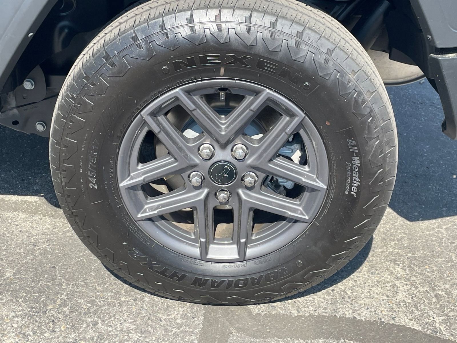 Used 2025 Jeep Wrangler Sport S image 29