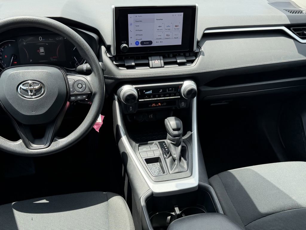 Used 2024 Toyota RAV4 LE FWD image 17