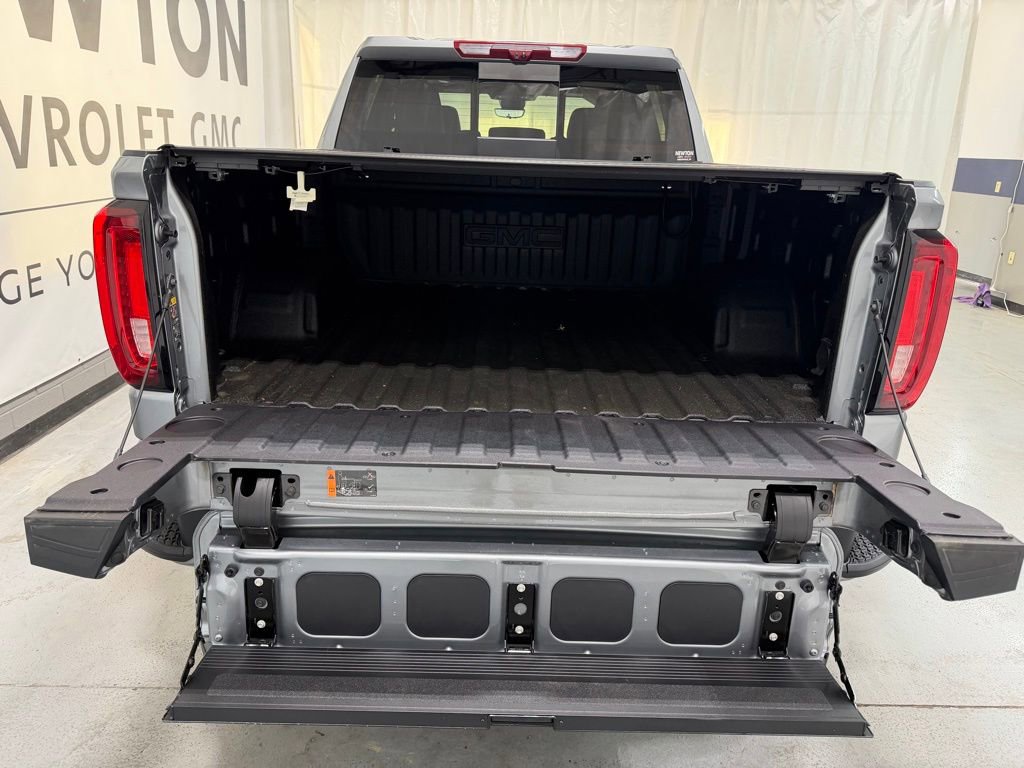 New 2026 GMC Sierra 1500 Denali w/ Denali Reserve Package AWD/4WD image 33