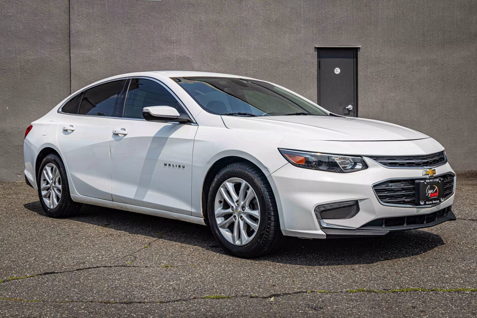 Used 2017 Chevrolet Malibu LT