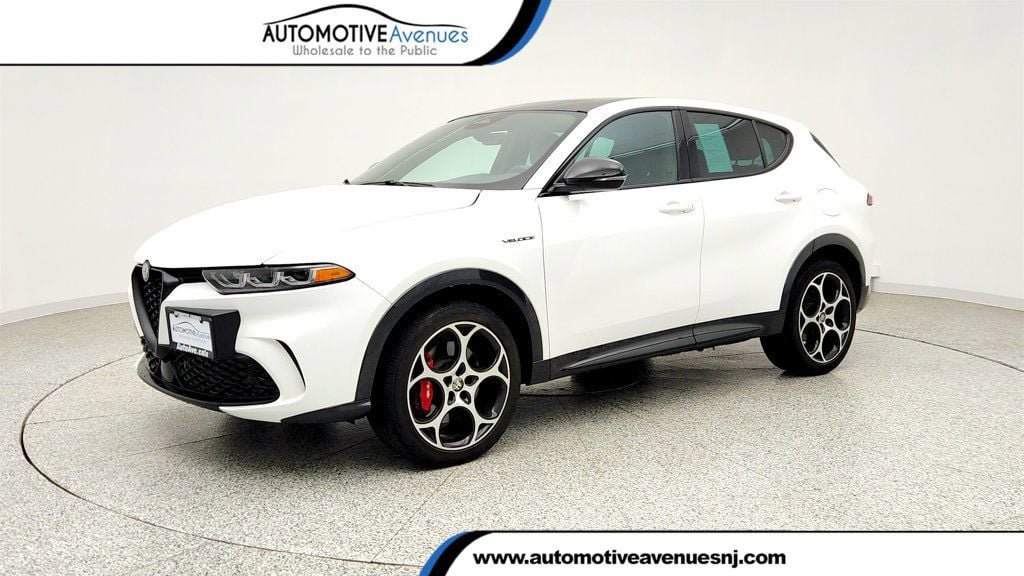 Used 2024 Alfa Romeo Tonale Veloce AWD/4WD image 1