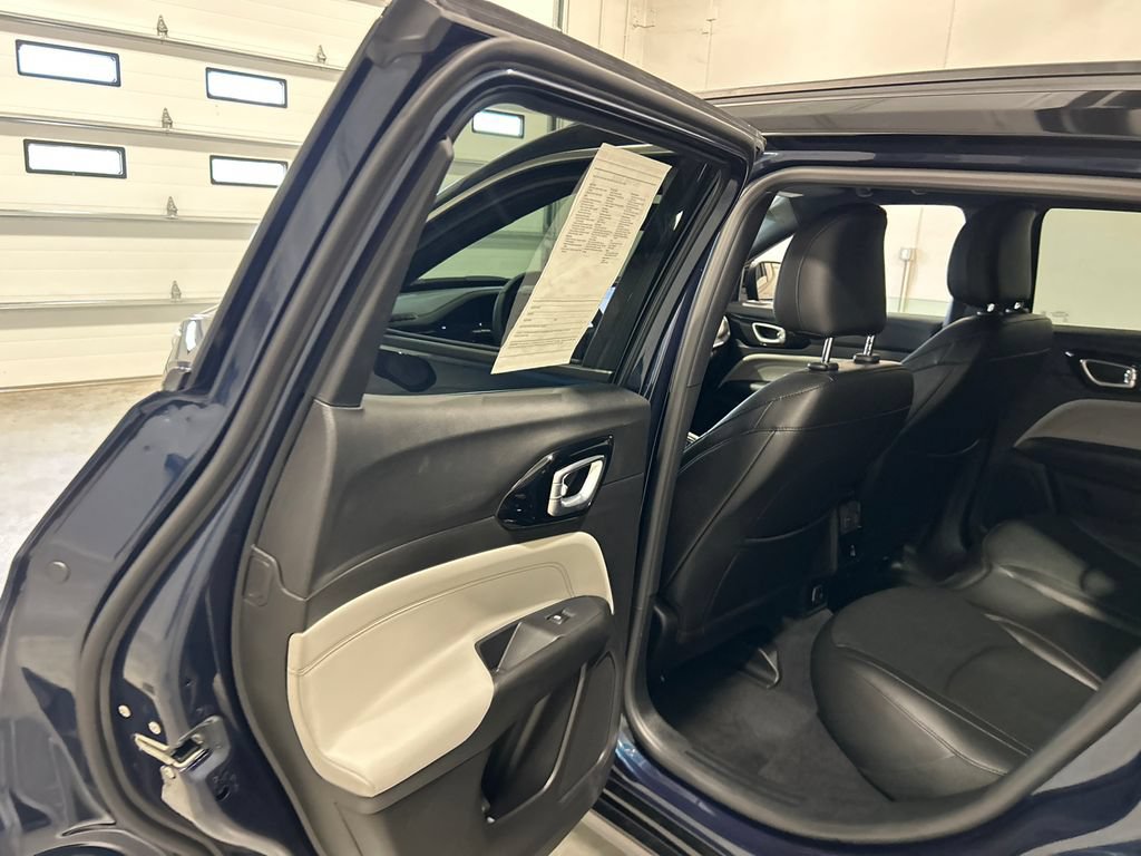 Used 2024 Jeep Compass Limited w/ Elite Group AWD/4WD image 31