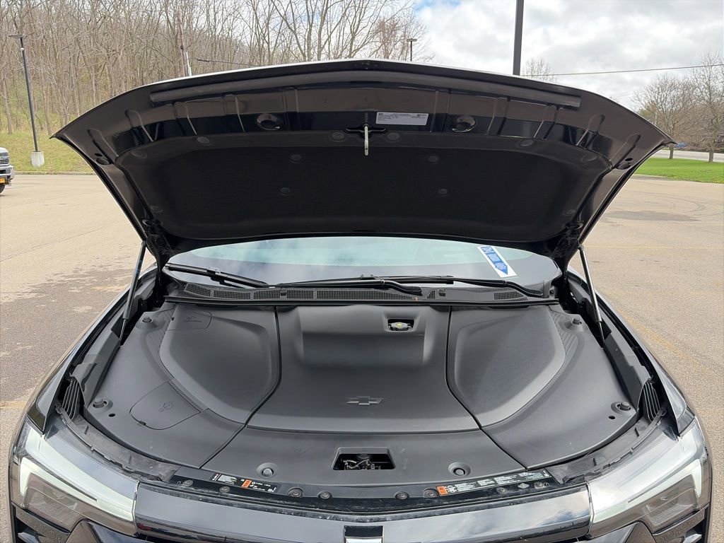 Used 2024 Chevrolet Blazer EV LT image 9