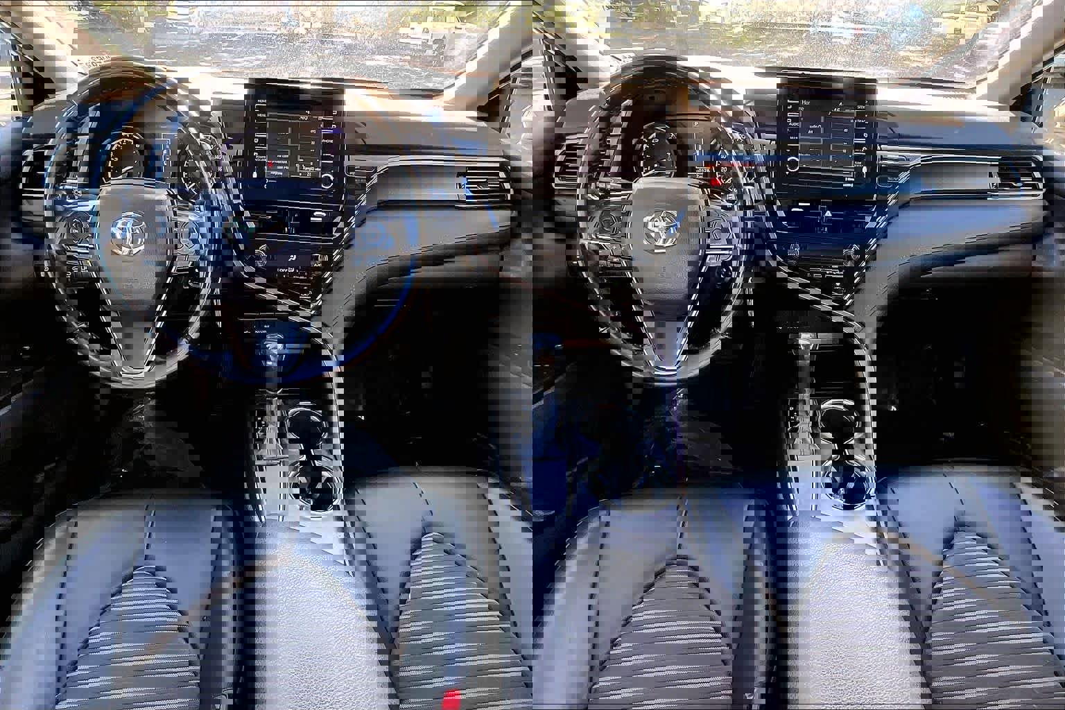 Used 2021 Toyota Camry SE image 15