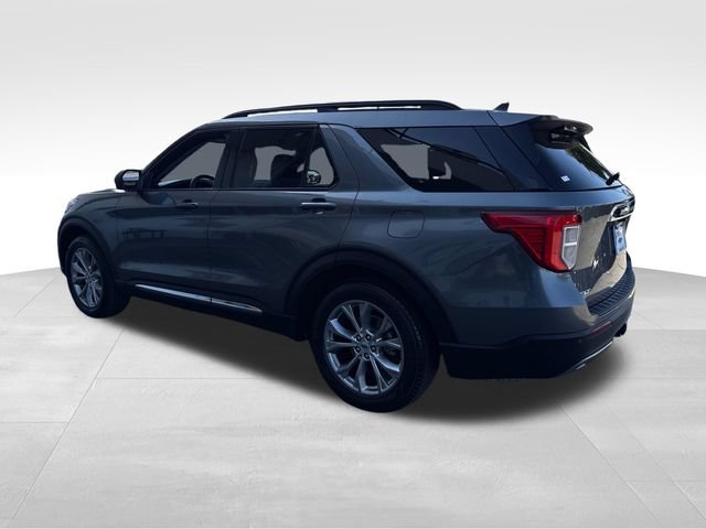 Used 2022 Ford Explorer XLT w/ Equipment Group 202A RWD image 3
