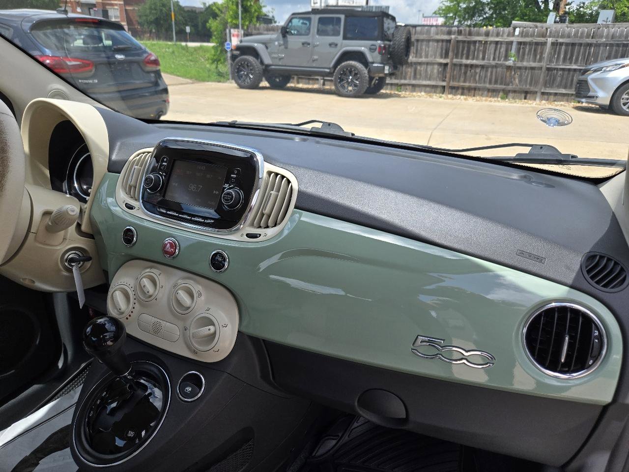 Used 2017 FIAT 500 Pop FWD image 8