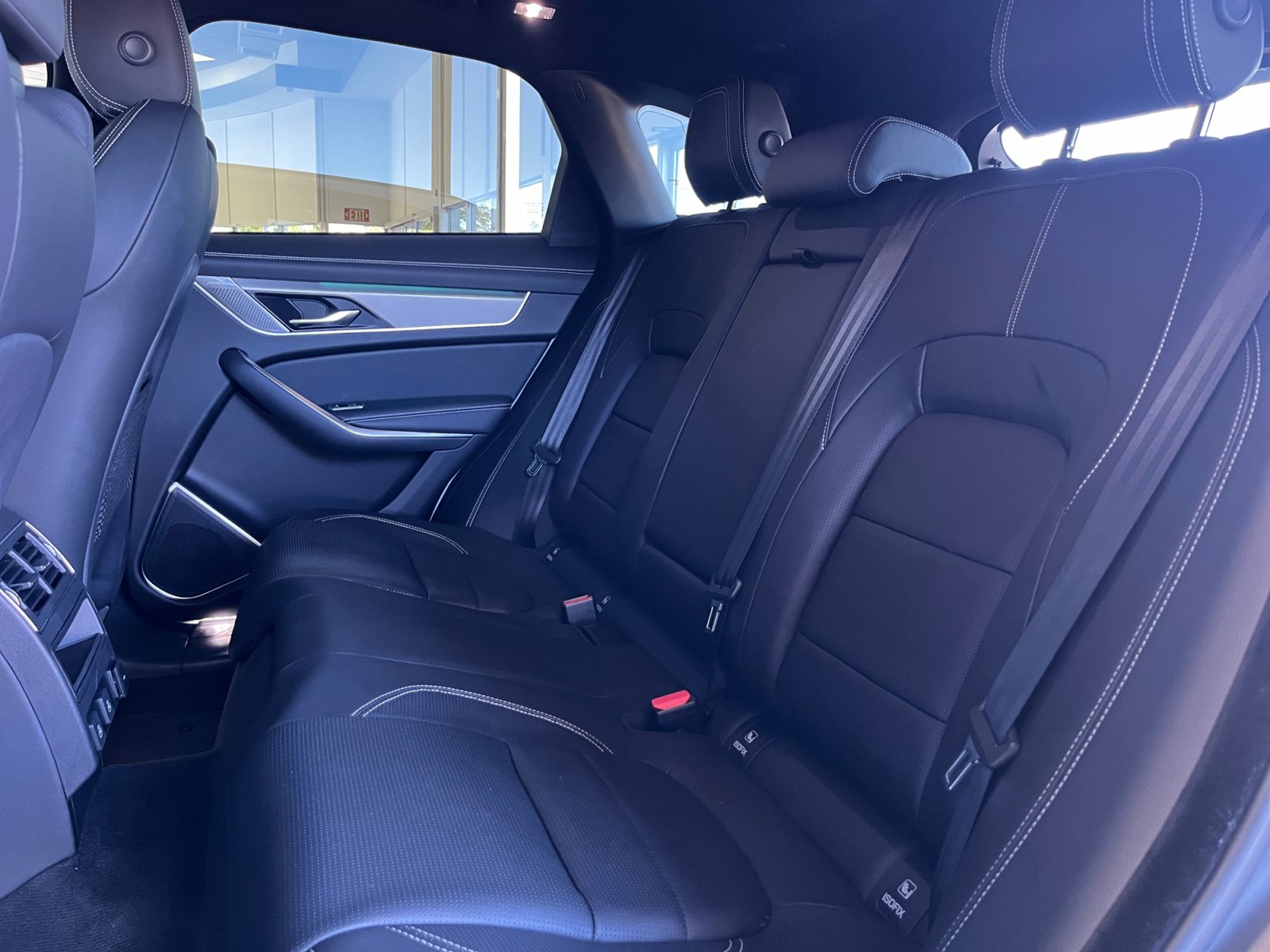Certified 2026 Jaguar F-PACE R-Dynamic S AWD/4WD image 17