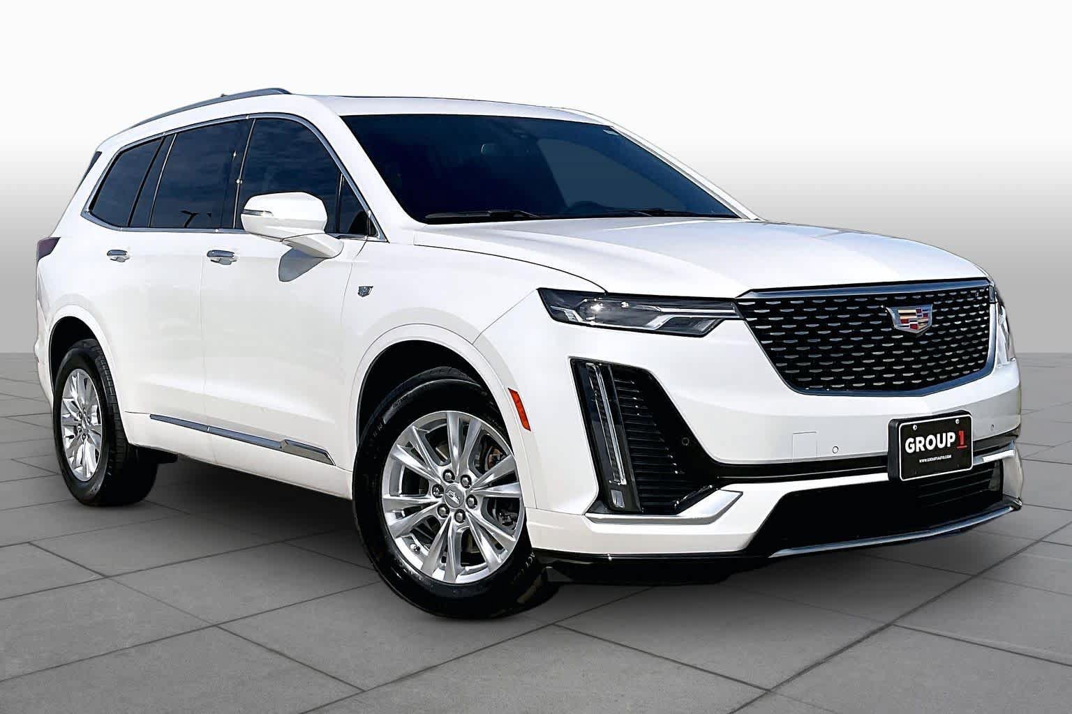Used 2024 Cadillac XT6 Luxury FWD image 3