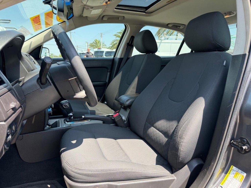 Used 2012 Ford Fusion SE FWD image 16