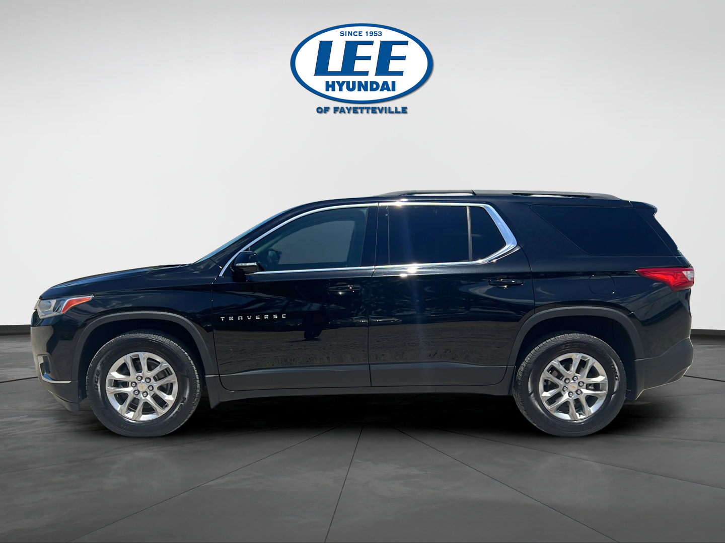 Used 2020 Chevrolet Traverse LT FWD image 6