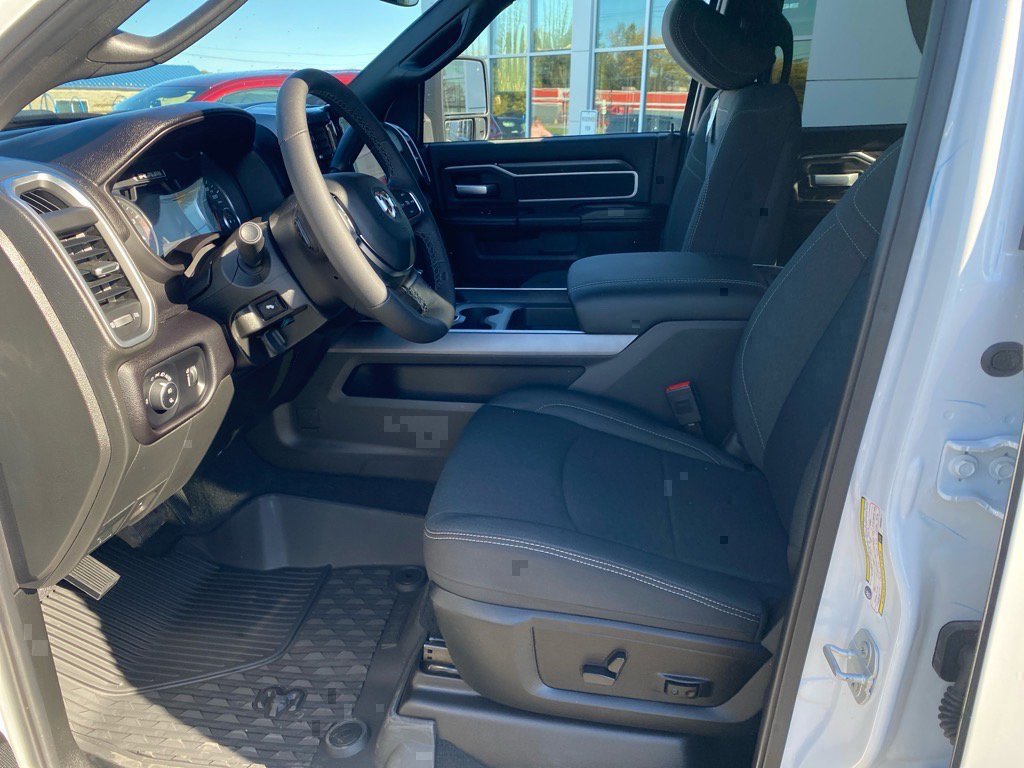 Used 2025 RAM 2500 Big Horn image 9