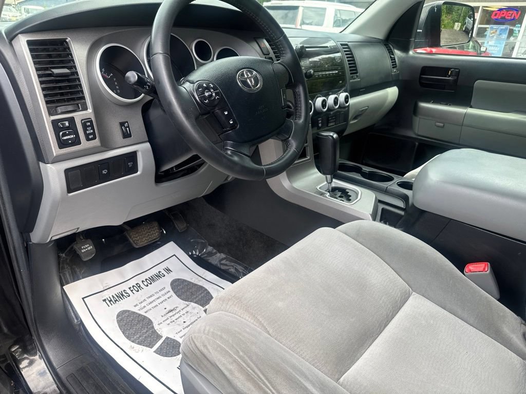 Used 2012 Toyota Sequoia SR5 AWD/4WD image 28