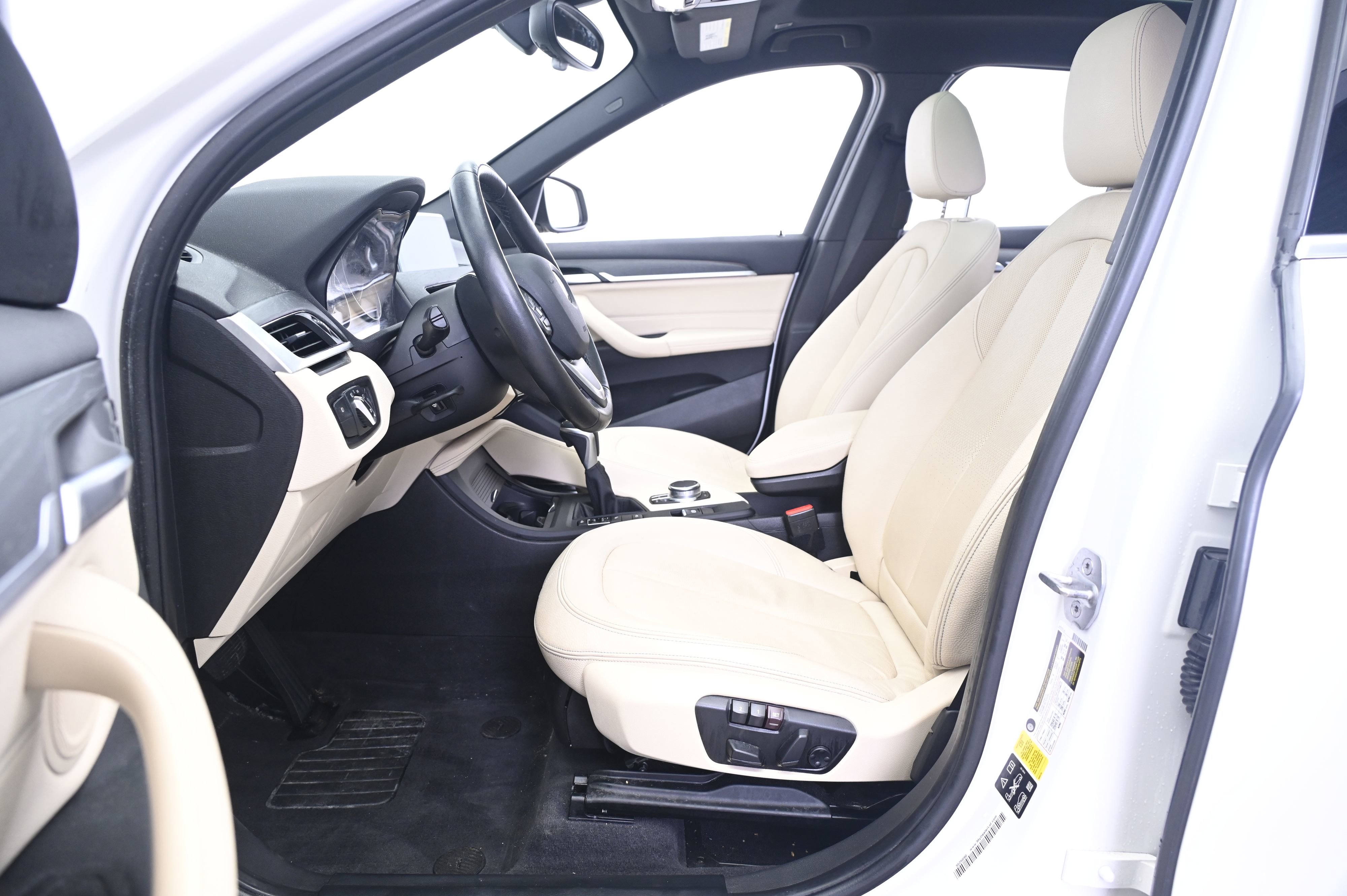 Used 2017 BMW X1 xDrive28i image 29