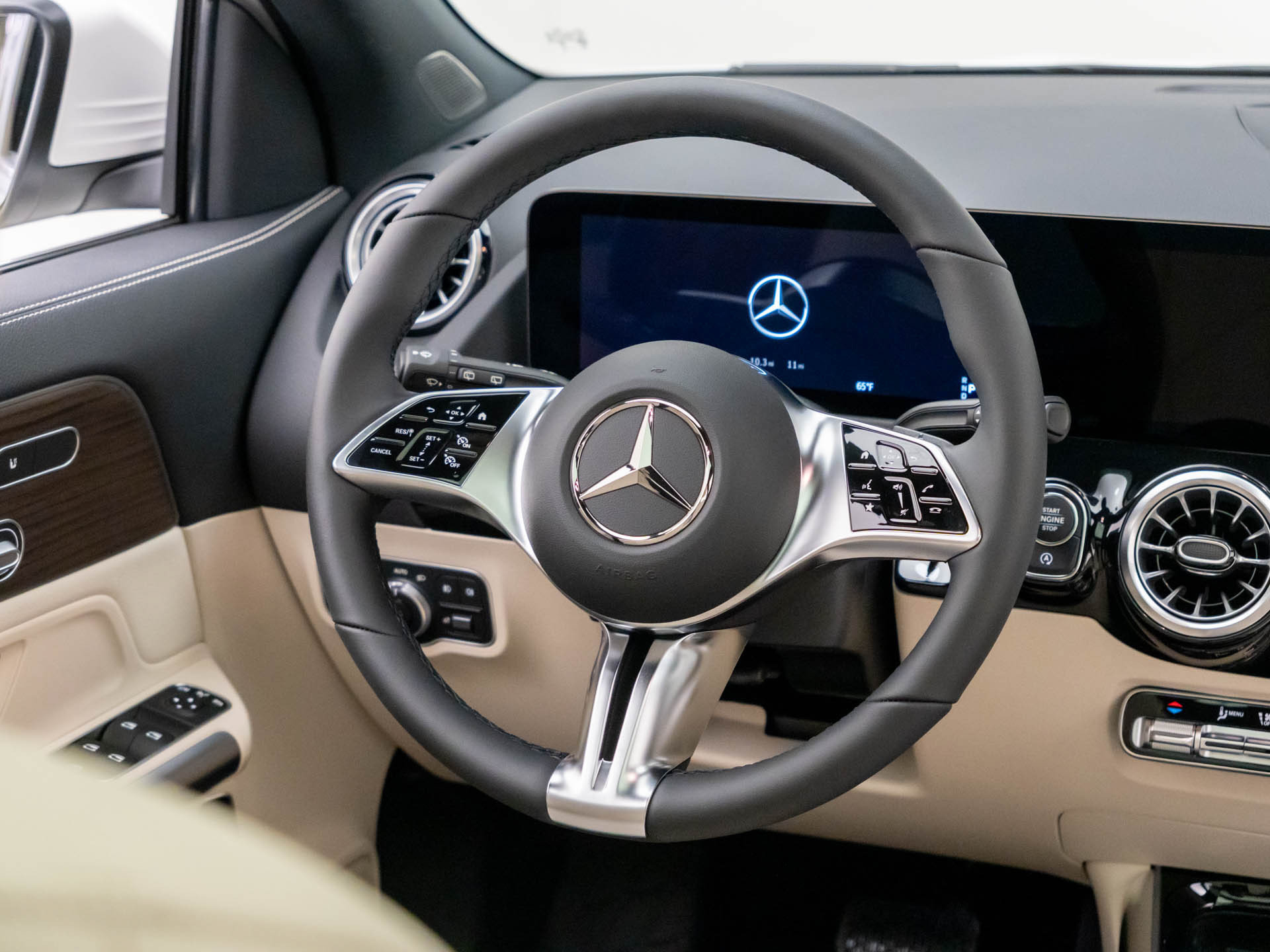 New 2026 Mercedes-Benz GLA 250 4MATIC image 11