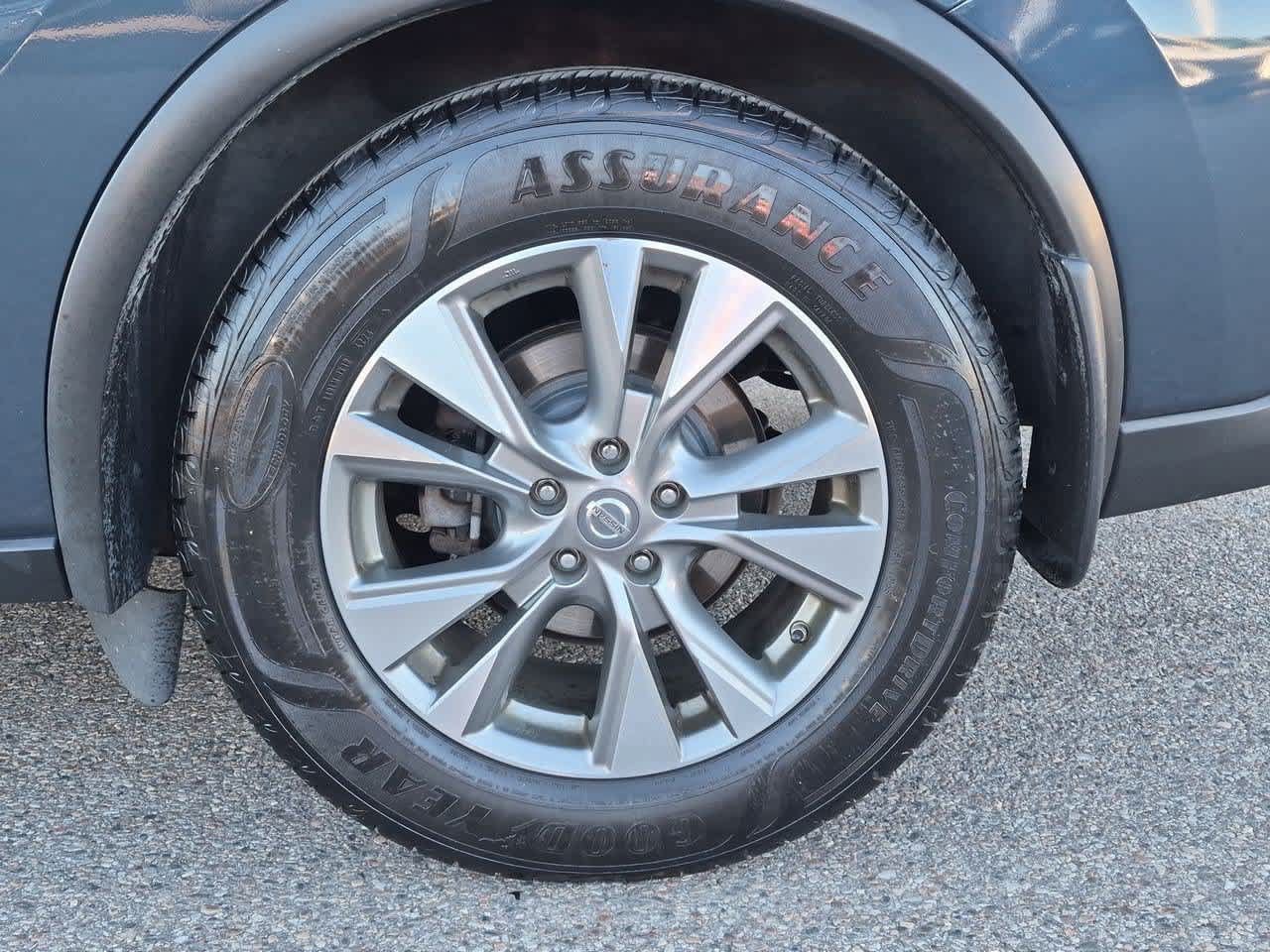 Used 2018 Nissan Murano SV AWD/4WD image 13