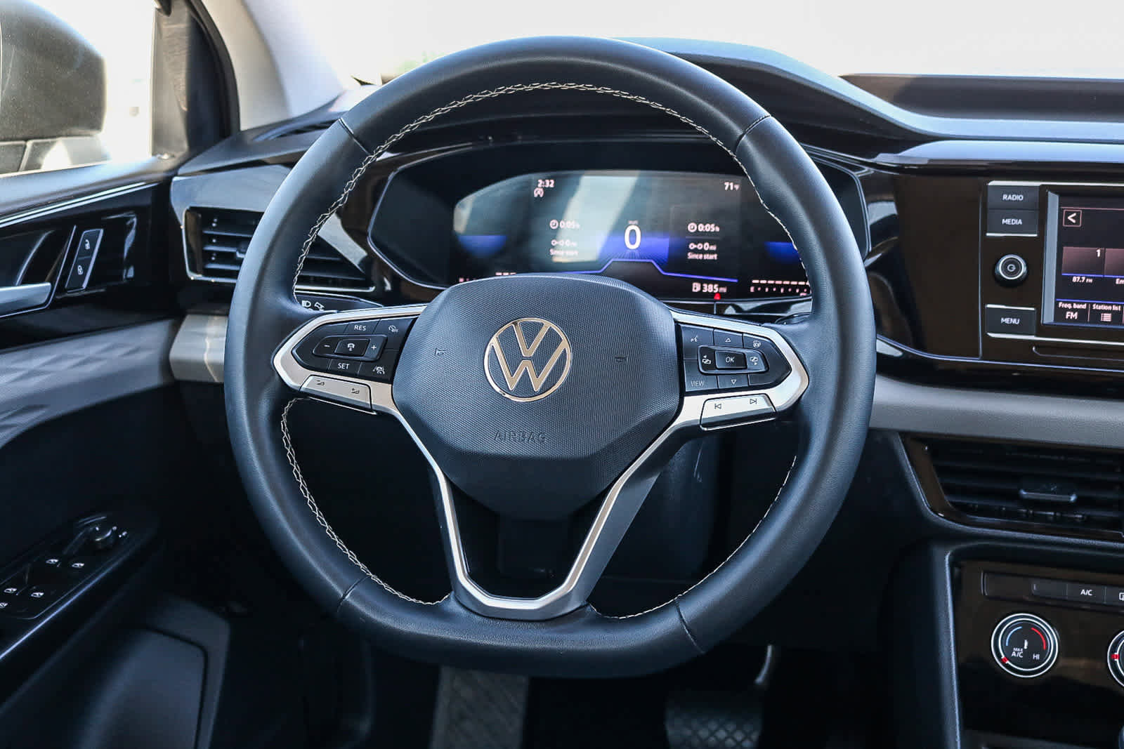 Used 2024 Volkswagen Taos S image 16