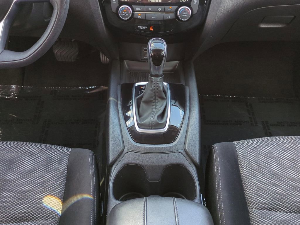 Certified 2018 Nissan Rogue Sport SV image 20