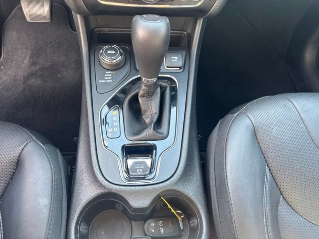 Used 2019 Jeep Cherokee Limited AWD/4WD image 19