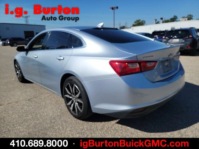 Certified 2018 Chevrolet Malibu LT w/ Leather Package FWD image 4