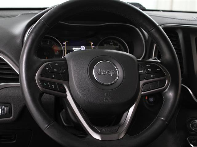 Used 2021 Jeep Cherokee Latitude Lux w/ Mopar Interior Package image 7